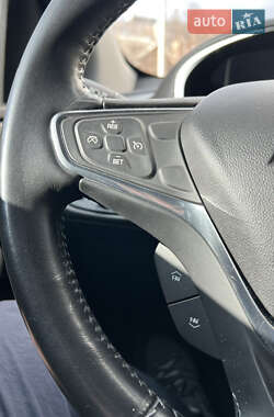 Хэтчбек Chevrolet Volt 2016 в 
