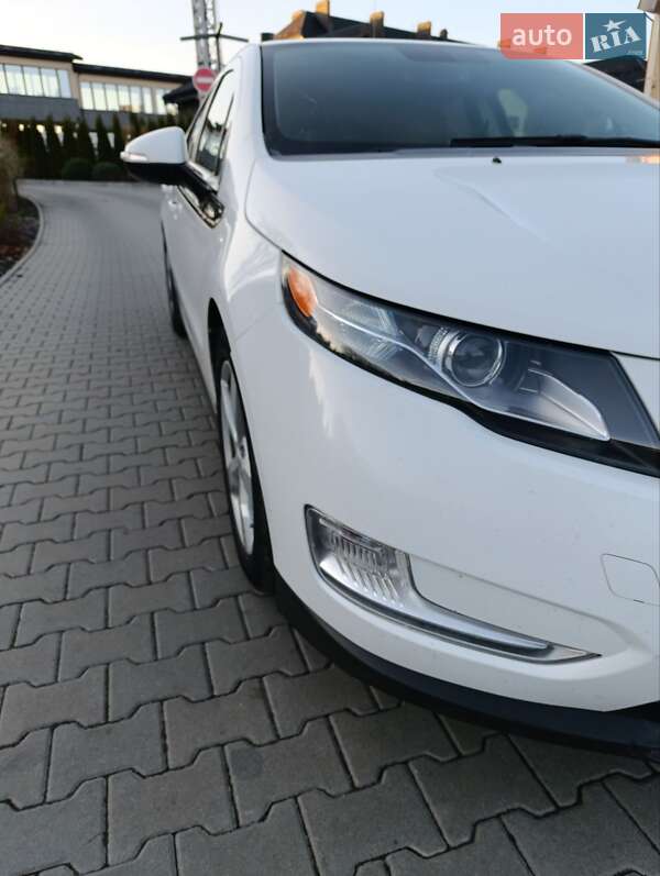 Хэтчбек Chevrolet Volt 2015 в Стрые