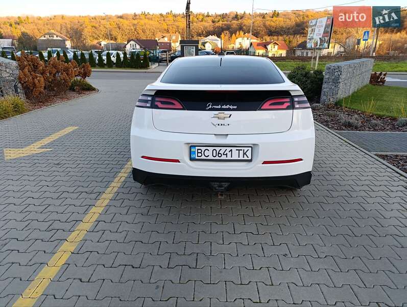 Хэтчбек Chevrolet Volt 2015 в Стрые