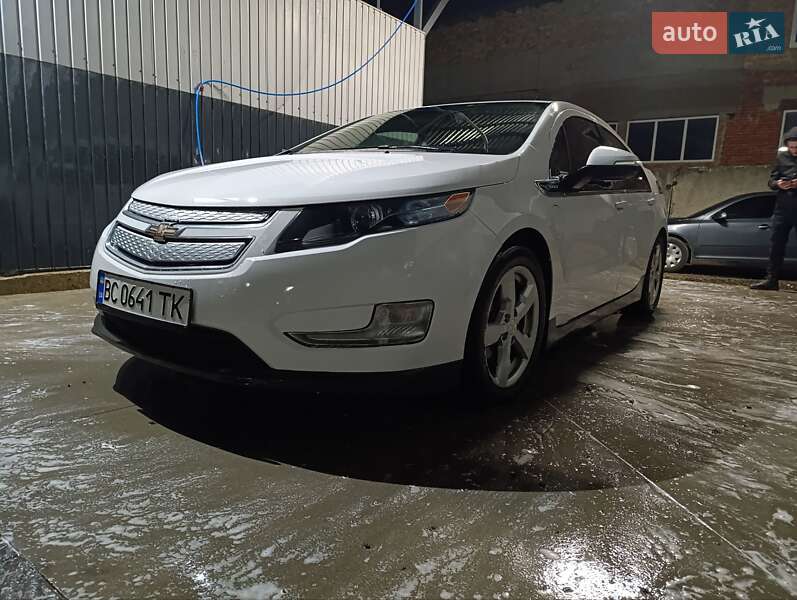 Хэтчбек Chevrolet Volt 2015 в Стрые