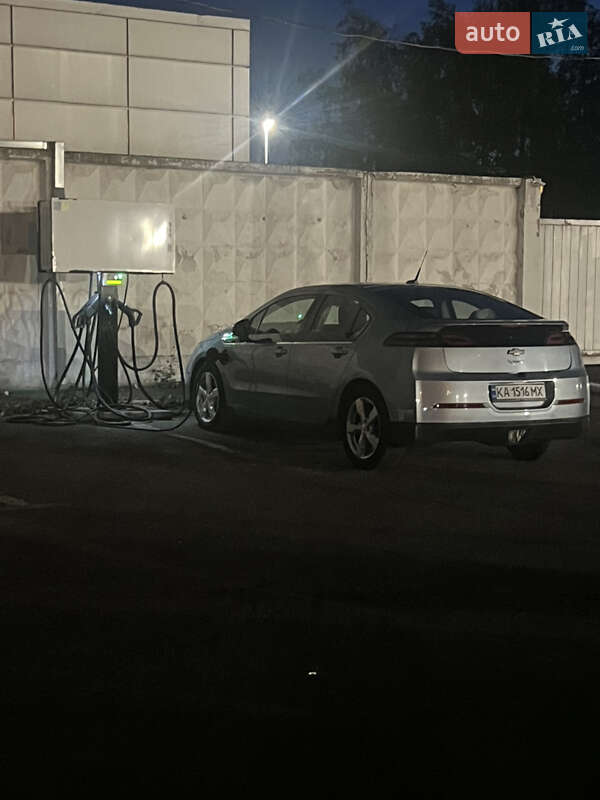 Хетчбек Chevrolet Volt 2014 в Києві