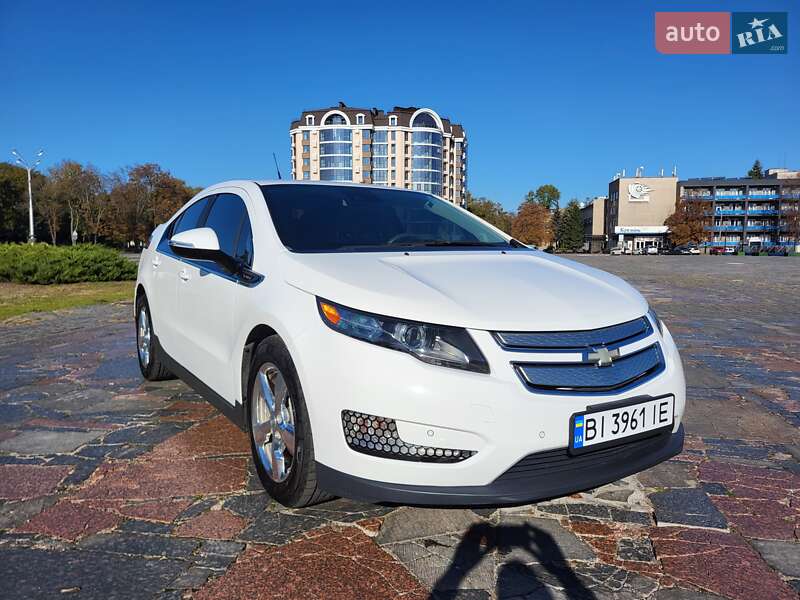 Хэтчбек Chevrolet Volt 2013 в Кременчуге