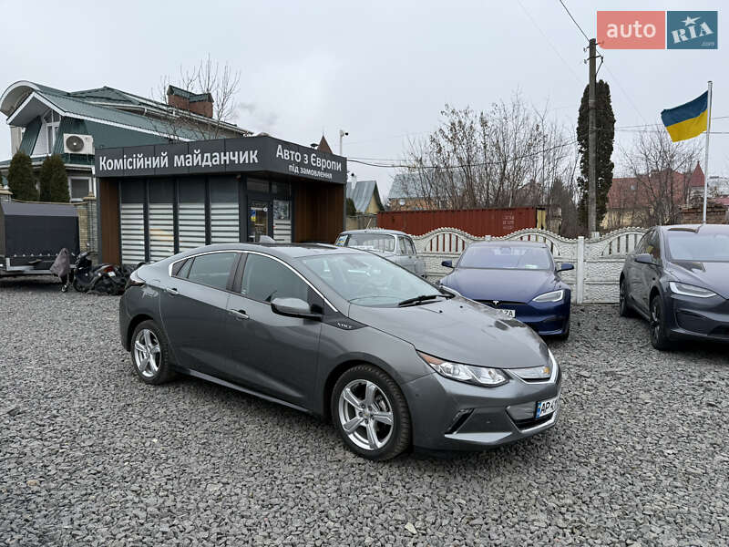 Хетчбек Chevrolet Volt 2016 в Хмельницькому