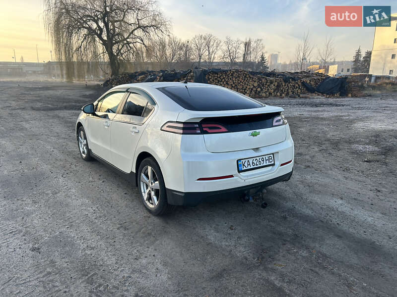 Хэтчбек Chevrolet Volt 2012 в Киеве
