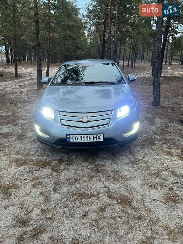 Хетчбек Chevrolet Volt 2014 в Києві