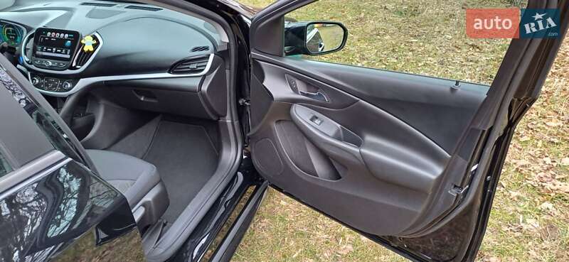 Хэтчбек Chevrolet Volt 2016 в Виннице