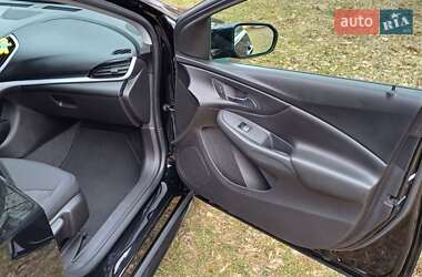 Хэтчбек Chevrolet Volt 2016 в 