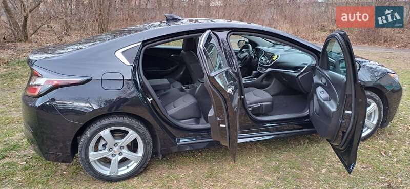Хэтчбек Chevrolet Volt 2016 в Виннице