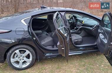 Хэтчбек Chevrolet Volt 2016 в 