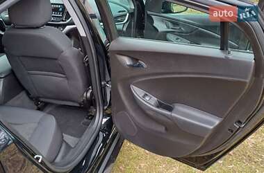 Хэтчбек Chevrolet Volt 2016 в 