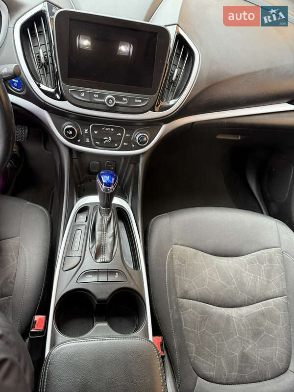 Хетчбек Chevrolet Volt 2016 в Черкасах