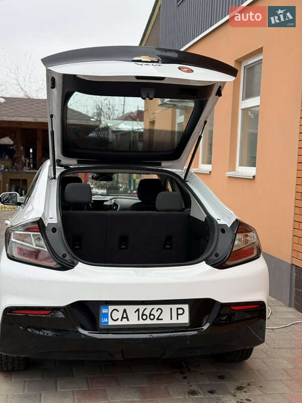 Хетчбек Chevrolet Volt 2016 в Черкасах
