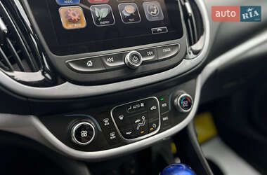 Хэтчбек Chevrolet Volt 2016 в 