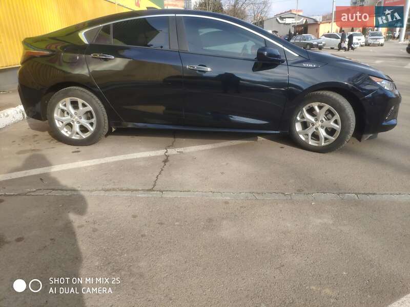 Хетчбек Chevrolet Volt 2017 в Ужгороді