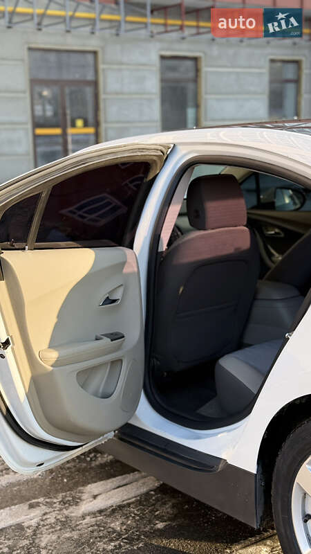 Хетчбек Chevrolet Volt 2013 в Умані