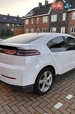 Хэтчбек Chevrolet Volt 2014 в 