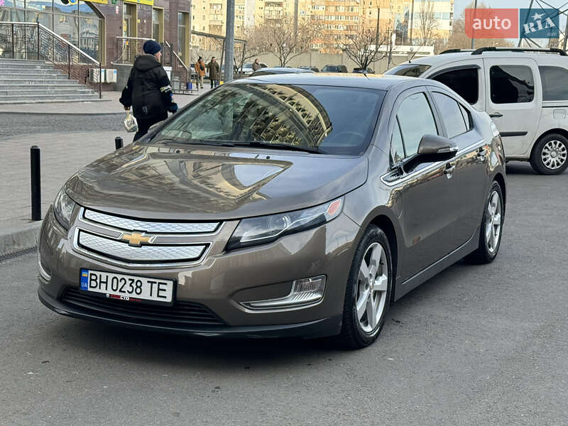 Хэтчбек Chevrolet Volt 2014 в Одессе