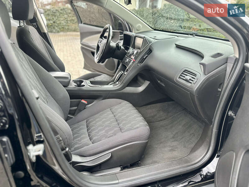Хэтчбек Chevrolet Volt 2015 в Одессе