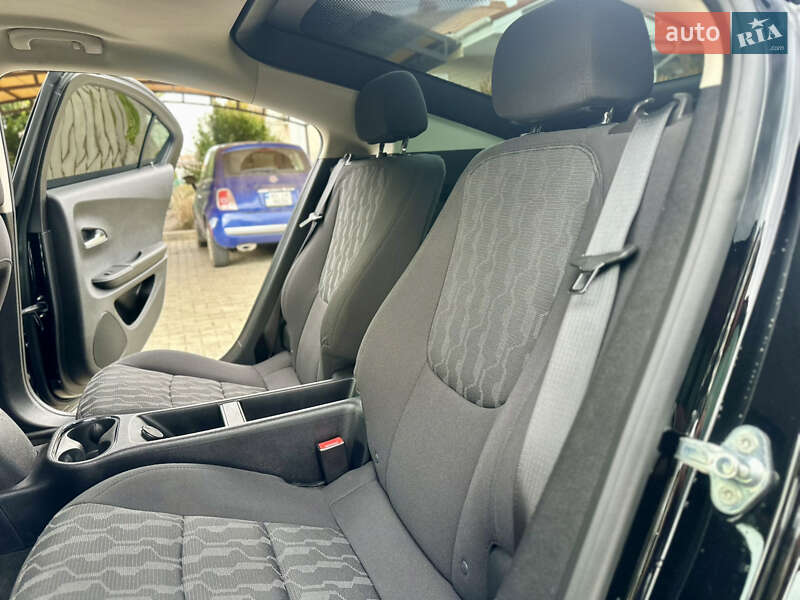 Хэтчбек Chevrolet Volt 2015 в Одессе
