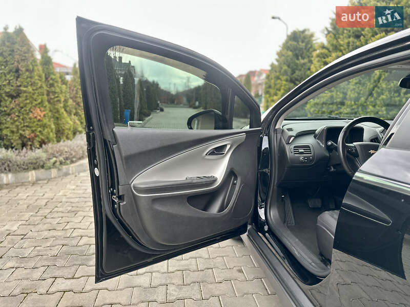 Хэтчбек Chevrolet Volt 2015 в Одессе