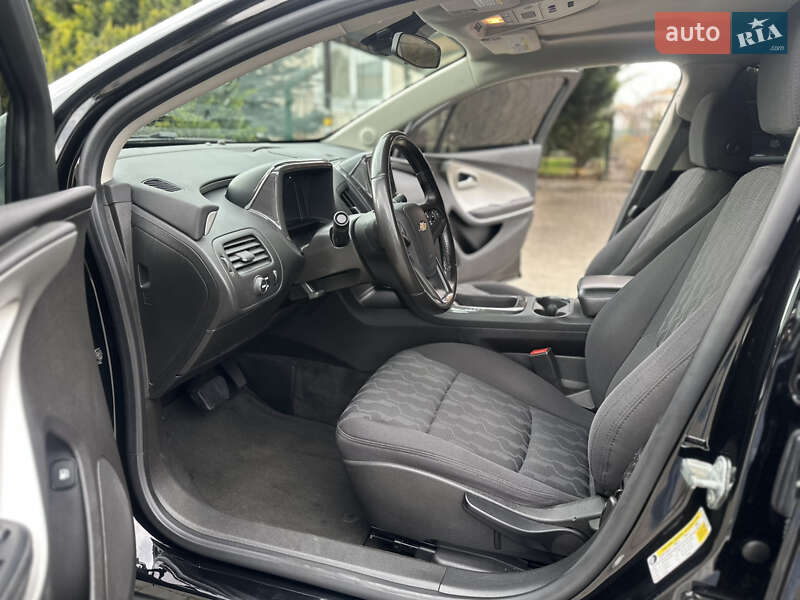 Хэтчбек Chevrolet Volt 2015 в Одессе