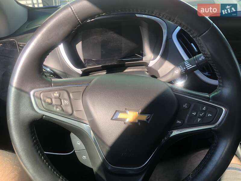 Хэтчбек Chevrolet Volt 2015 в Киеве