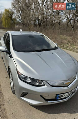 Хэтчбек Chevrolet Volt 2016 в 