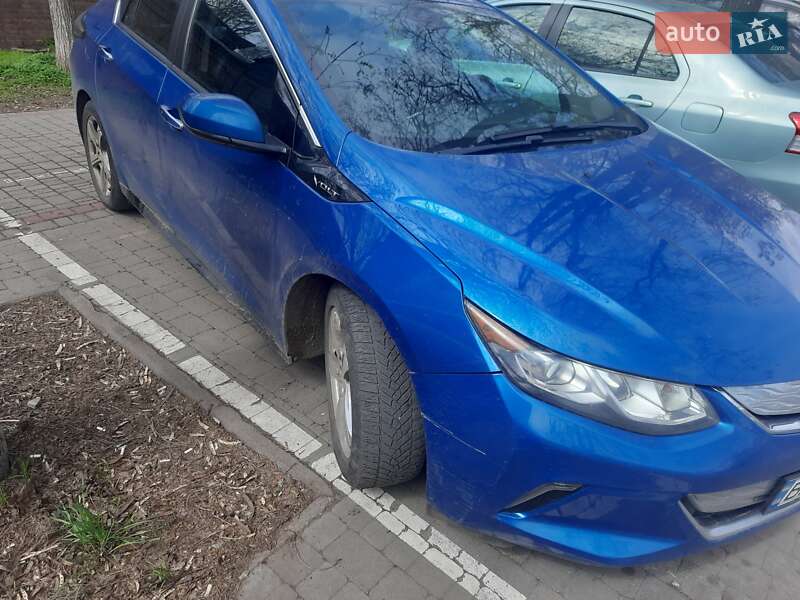 Хэтчбек Chevrolet Volt 2017 в 