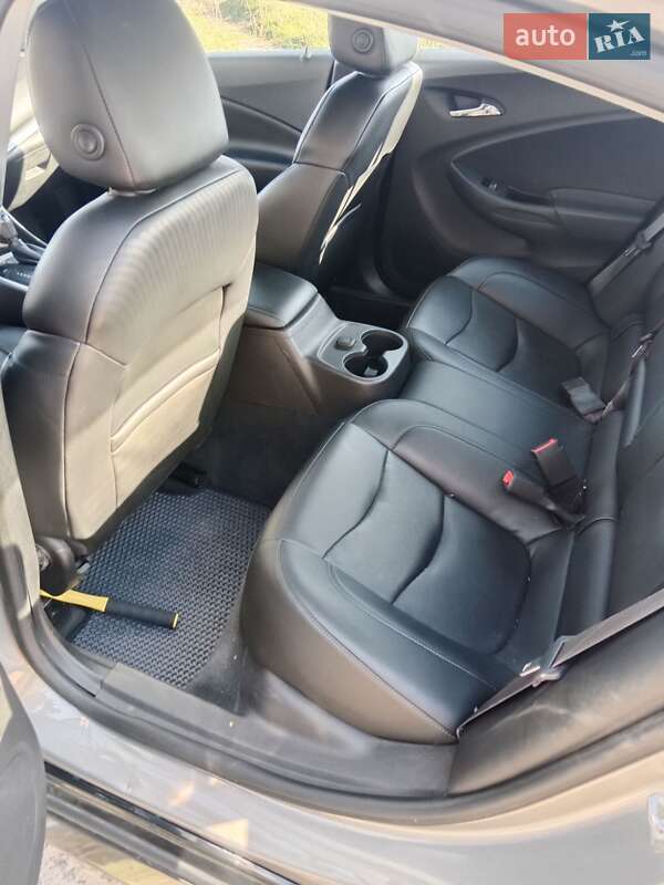 Хетчбек Chevrolet Volt 2017 в Києві