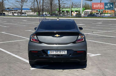 Хэтчбек Chevrolet Volt 2016 в 