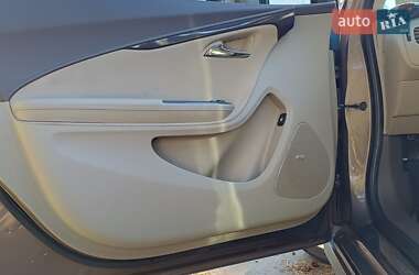 Хэтчбек Chevrolet Volt 2013 в 