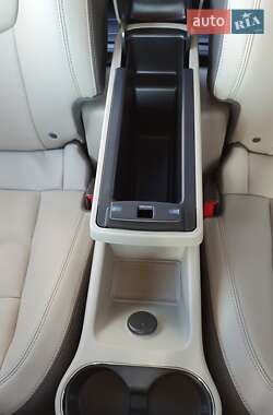 Хэтчбек Chevrolet Volt 2013 в 