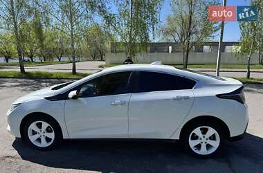 Хэтчбек Chevrolet Volt 2015 в 
