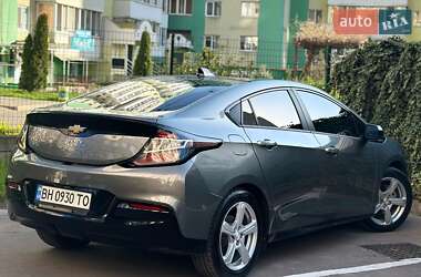 Хэтчбек Chevrolet Volt 2016 в 