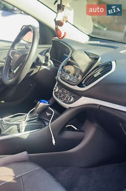 Хэтчбек Chevrolet Volt 2016 в 
