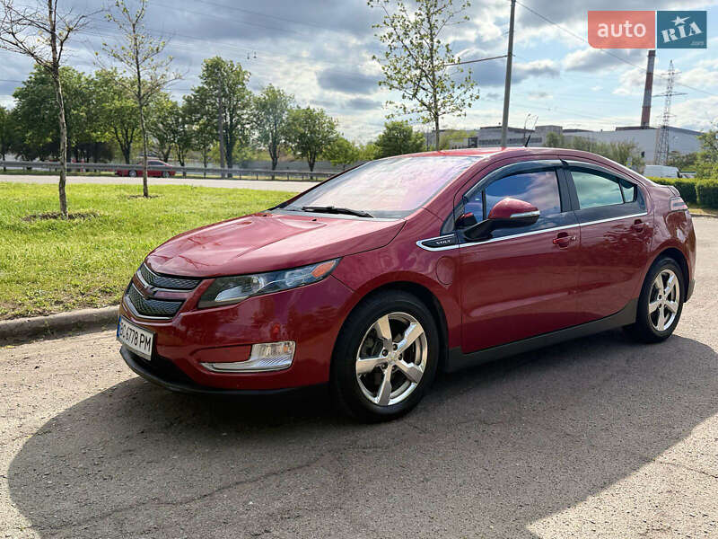 Хэтчбек Chevrolet Volt 2012 в Днепре
