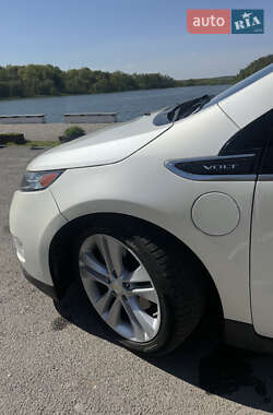 Хетчбек Chevrolet Volt 2013 в 