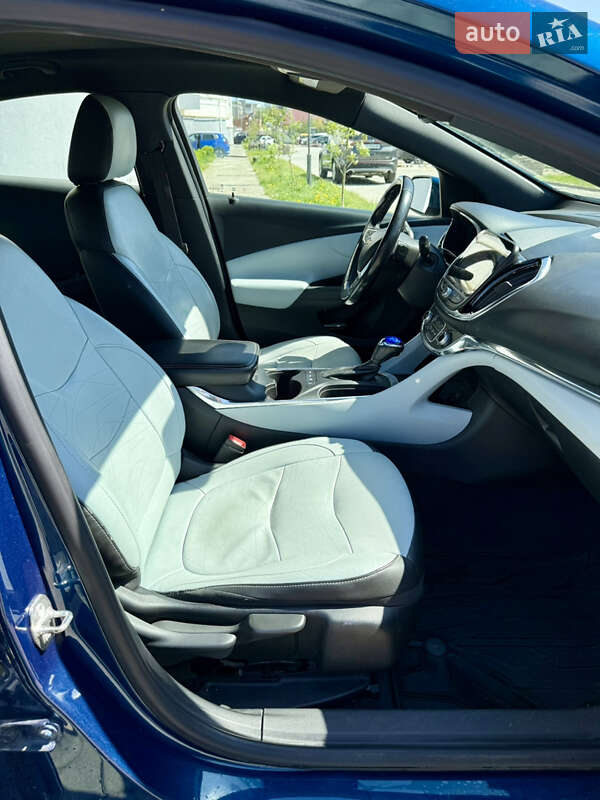 Хэтчбек Chevrolet Volt 2019 в Ивано-Франковске