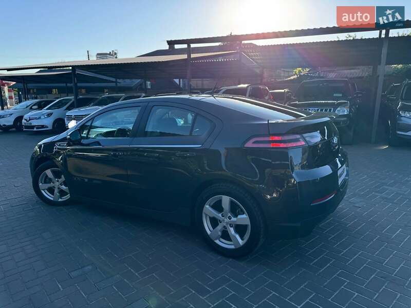 Хэтчбек Chevrolet Volt 2014 в Кривом Роге