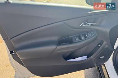 Хэтчбек Chevrolet Volt 2017 в 