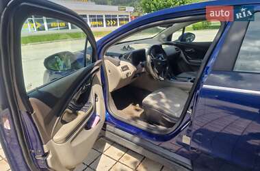 Хэтчбек Chevrolet Volt 2013 в 