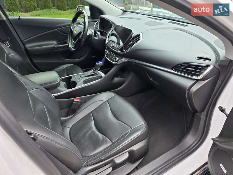 Хетчбек Chevrolet Volt 2017 в Києві