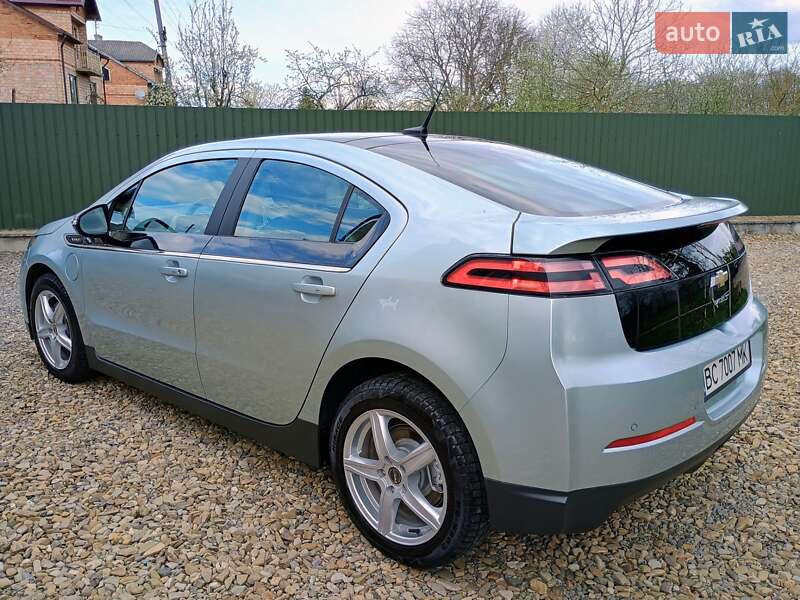 Хэтчбек Chevrolet Volt 2012 в Самборе