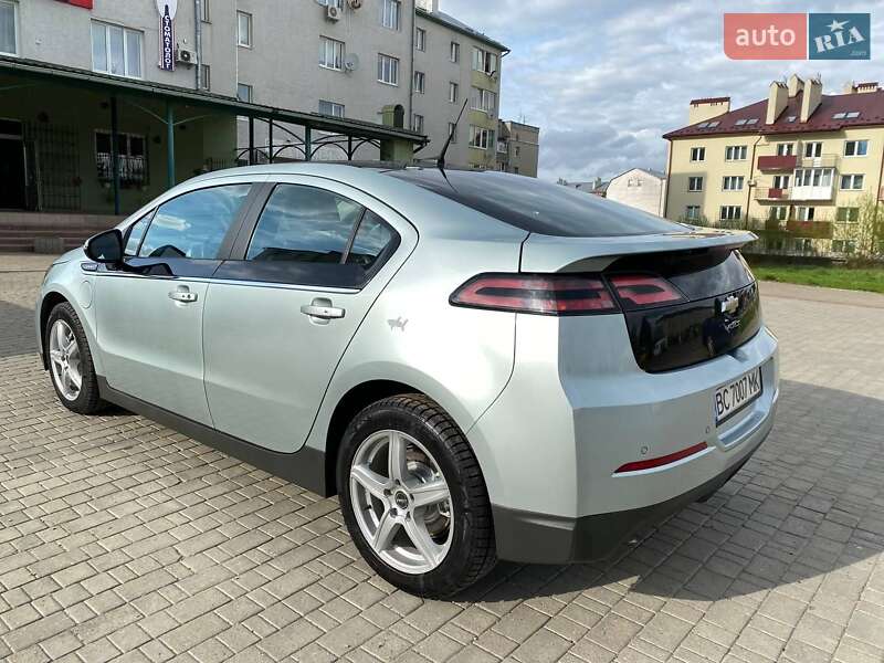Хэтчбек Chevrolet Volt 2012 в Самборе