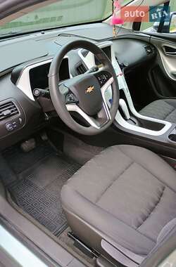 Хэтчбек Chevrolet Volt 2012 в 