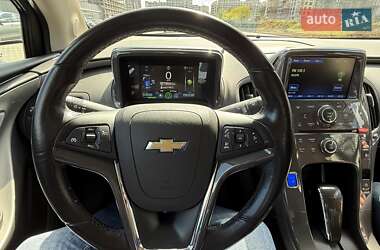 Хэтчбек Chevrolet Volt 2015 в 