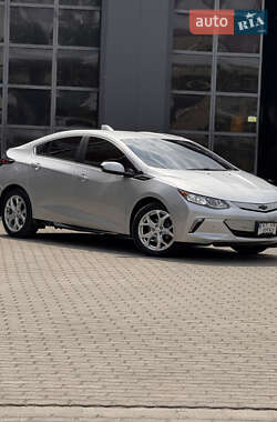 Хэтчбек Chevrolet Volt 2016 в 