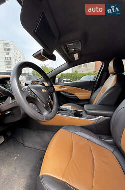 Хэтчбек Chevrolet Volt 2016 в 