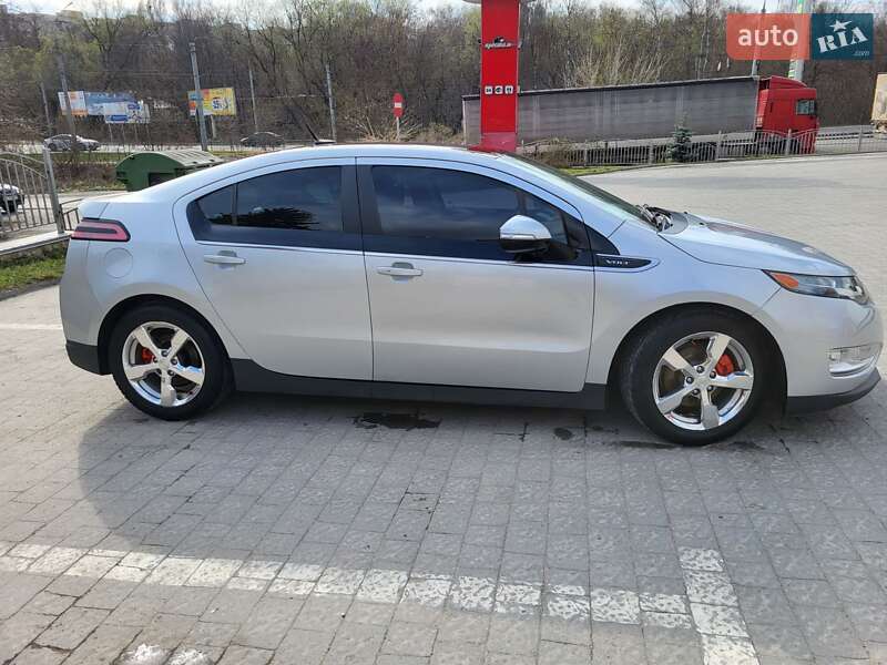 Хэтчбек Chevrolet Volt 2011 в Тернополе