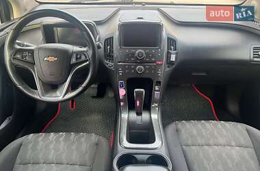 Хэтчбек Chevrolet Volt 2013 в 